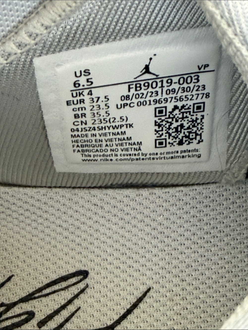 Bundle 2 pairs Nike air athletic court shoes - Picture 11 of 14